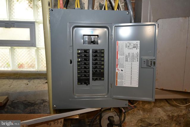 4210 MASSACHUSETTS AVE, Baltimore, MD 21229