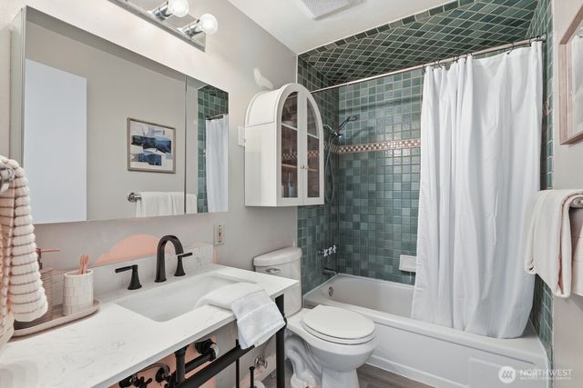 4893 Alpine Drive, Everett, WA 98203