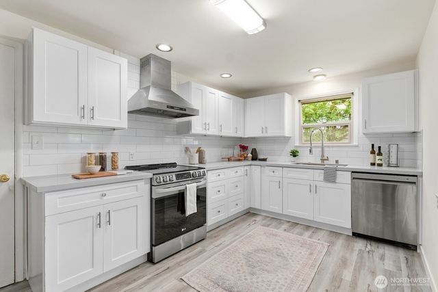 4893 Alpine Drive, Everett, WA 98203