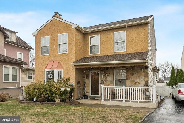 57 S OAK AVE, Aldan, PA 19018