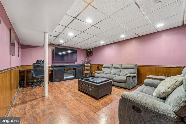 57 S OAK AVE, Aldan, PA 19018