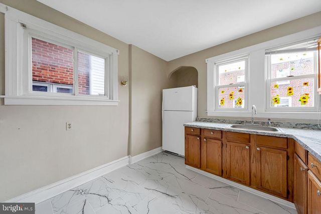 31 LAMPORT RD, Upper Darby, PA 19082