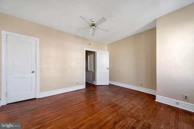 31 LAMPORT RD, Upper Darby, PA 19082