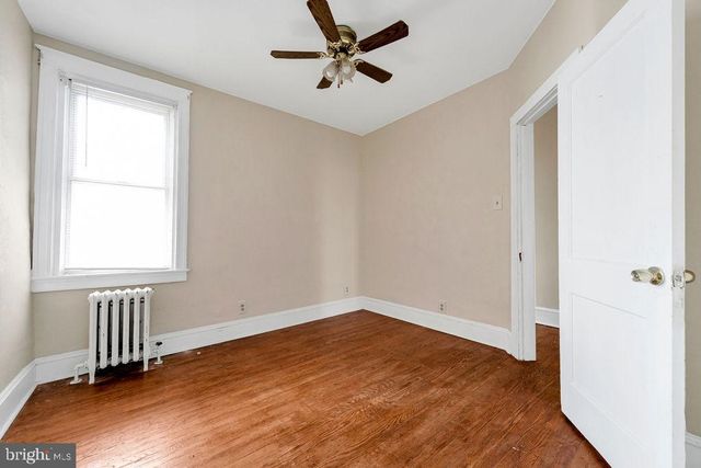 31 LAMPORT RD, Upper Darby, PA 19082