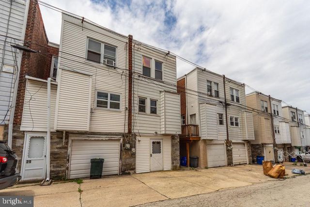 31 LAMPORT RD, Upper Darby, PA 19082