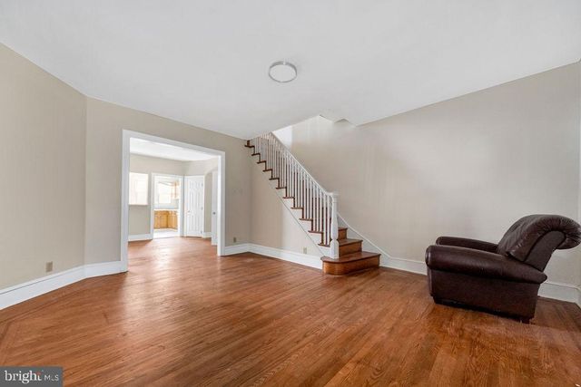 31 LAMPORT RD, Upper Darby, PA 19082