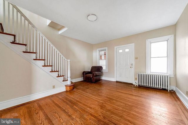 31 LAMPORT RD, Upper Darby, PA 19082