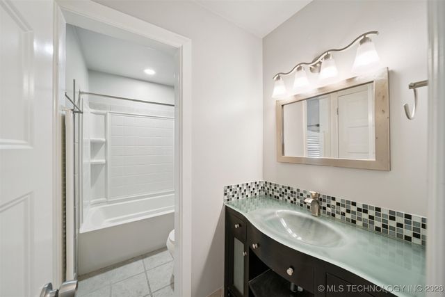 3701 Riverside Drive 14, Tulsa, OK 74105