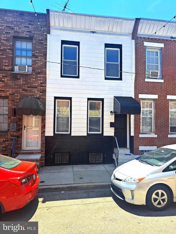 330 DURFOR ST, Philadelphia, PA 19148