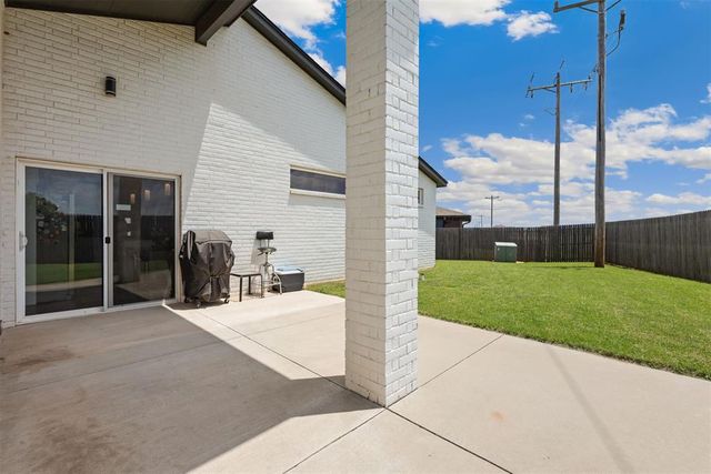 2420 NW 172nd Circle, Edmond, OK 73012