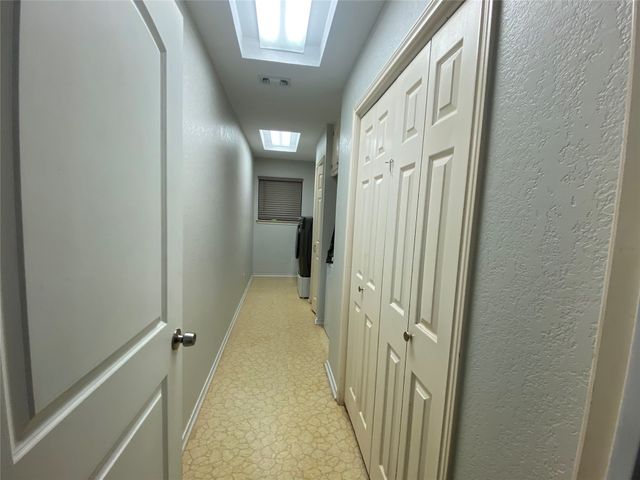 501 Mesquite Street, Mineral Wells, TX 76067