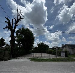 2114 Terry Street, Houston, TX 77009