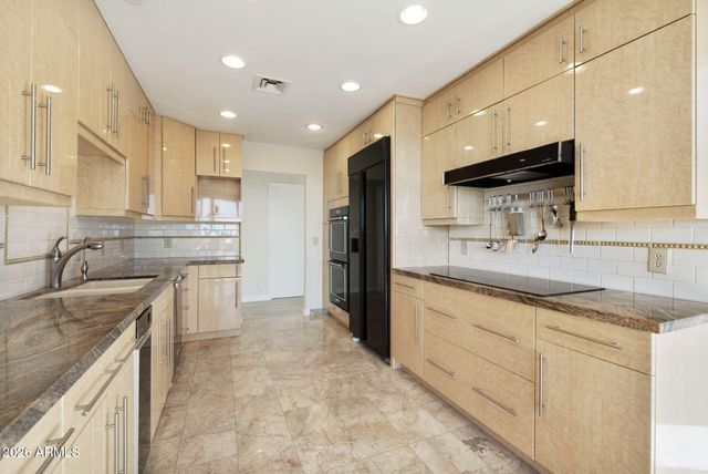 1040 E OSBORN Road 601, Phoenix, AZ 85014