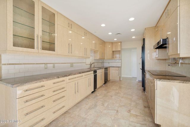 1040 E OSBORN Road 601, Phoenix, AZ 85014