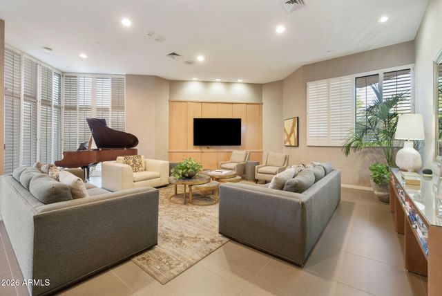 1040 E OSBORN Road 601, Phoenix, AZ 85014