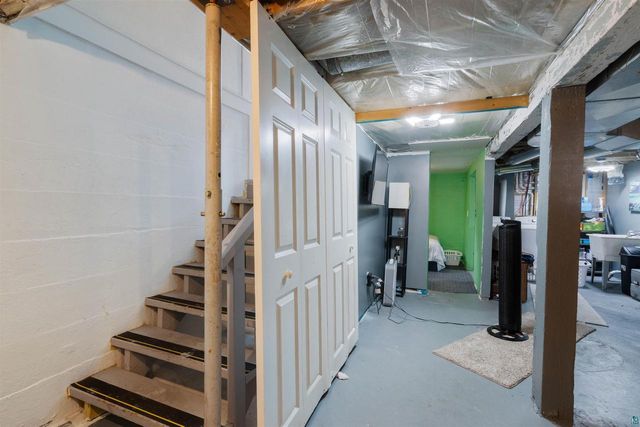 2014 John Ave, Superior, WI 54880