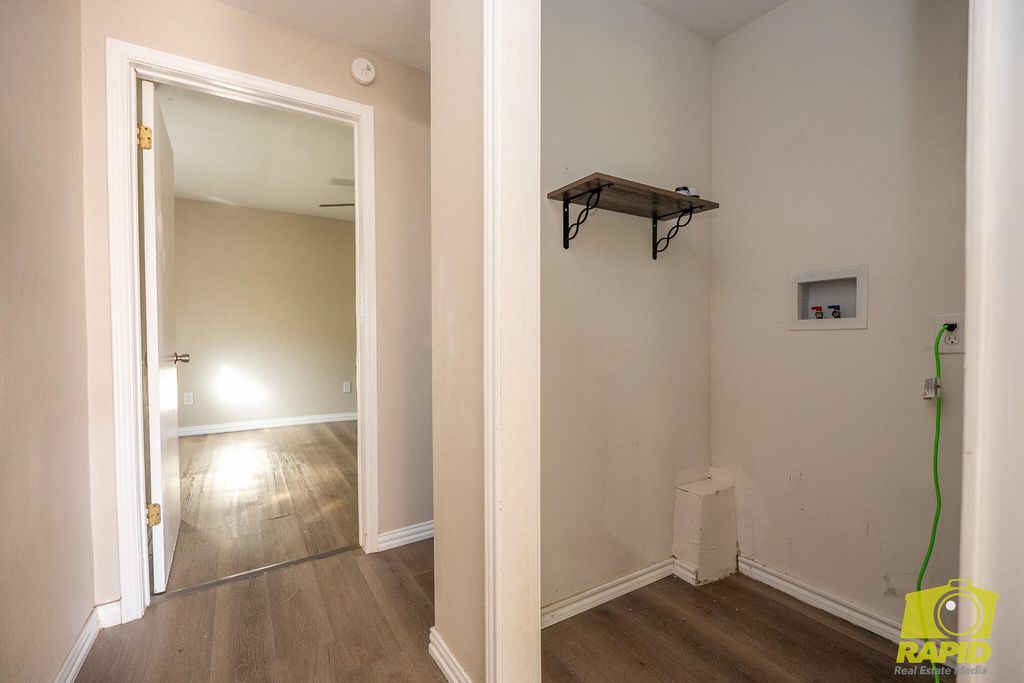 Image 10 of property listing at 106 W 27th Street, San Angelo, TX 76903