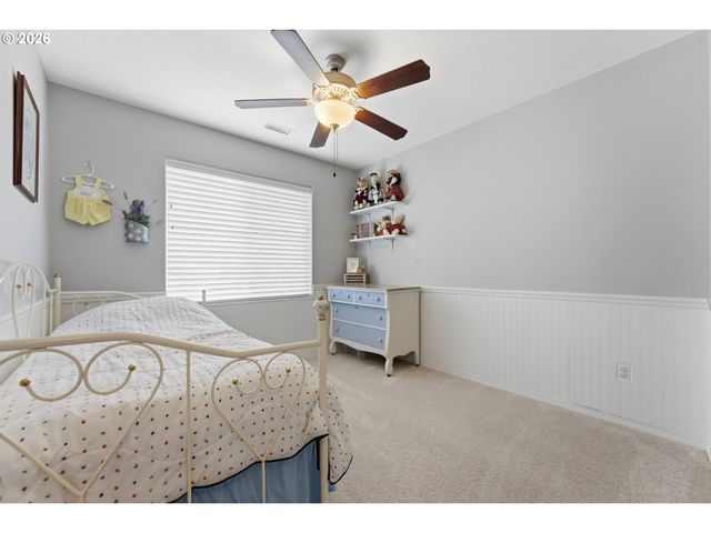 2528 N ROGER SMITH Dr, Newberg, OR 97132