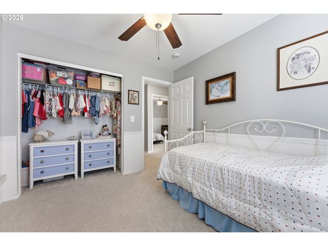 2528 N ROGER SMITH Dr, Newberg, OR 97132