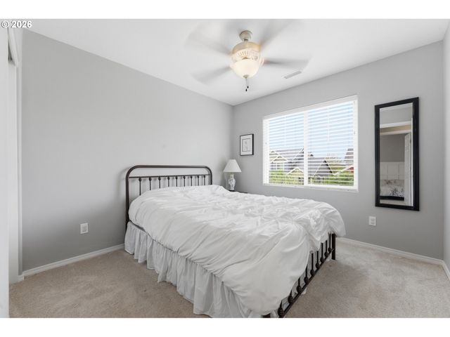 2528 N ROGER SMITH Dr, Newberg, OR 97132