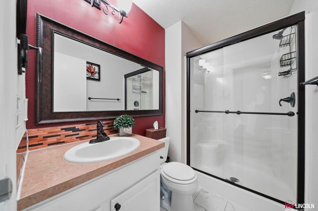 1808 Chloe Lane, Lincoln, NE 68512