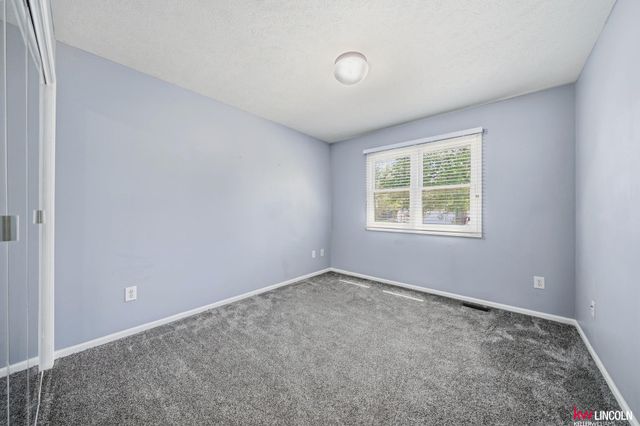 1808 Chloe Lane, Lincoln, NE 68512