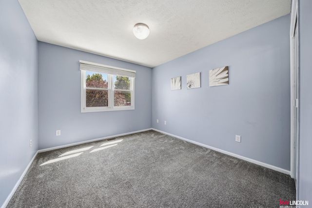 1808 Chloe Lane, Lincoln, NE 68512