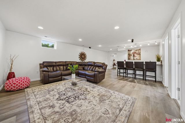 1808 Chloe Lane, Lincoln, NE 68512