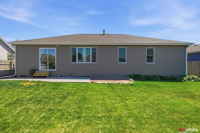 1808 Chloe Lane, Lincoln, NE 68512