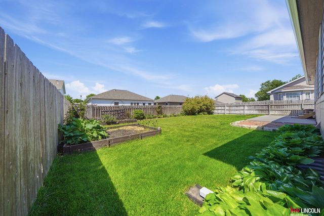 1808 Chloe Lane, Lincoln, NE 68512