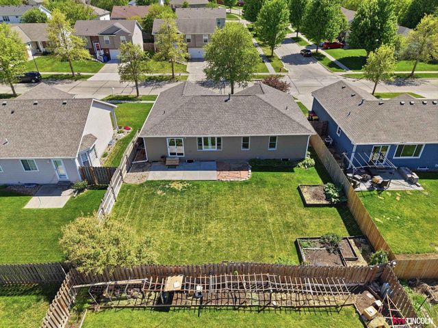 1808 Chloe Lane, Lincoln, NE 68512