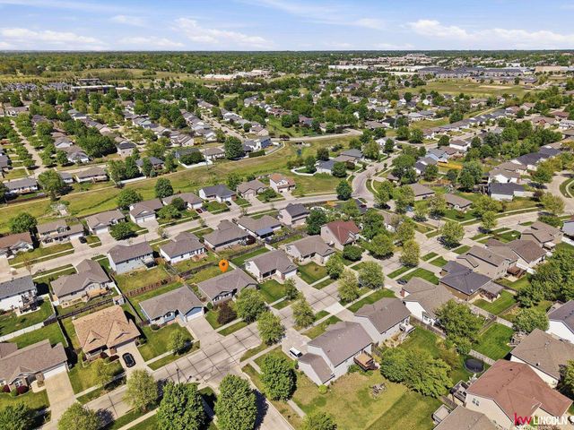 1808 Chloe Lane, Lincoln, NE 68512