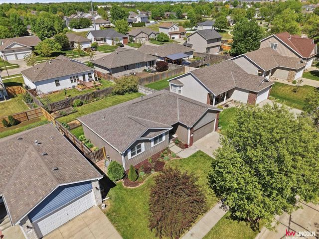 1808 Chloe Lane, Lincoln, NE 68512