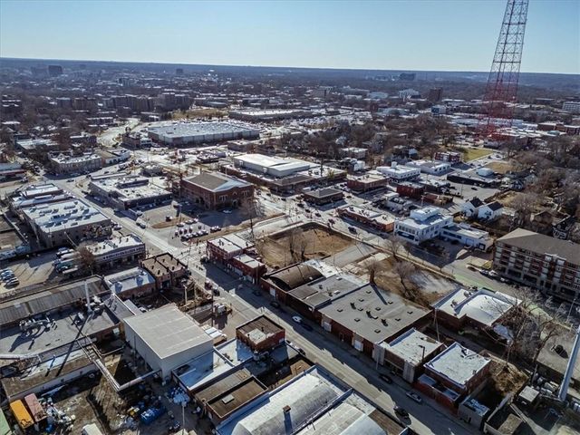 508 E 31st Street, Kansas City, MO 64108