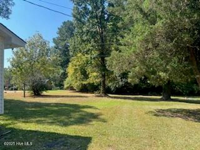 1027 Nc Hwy 305, Aulander, NC 27805
