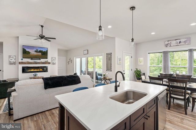 15318 RED OAK LN, Mineral, VA 23117