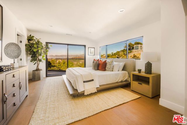8921 Appian Way, Los Angeles, CA 90046