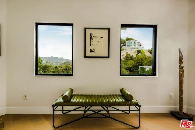 8921 Appian Way, Los Angeles, CA 90046