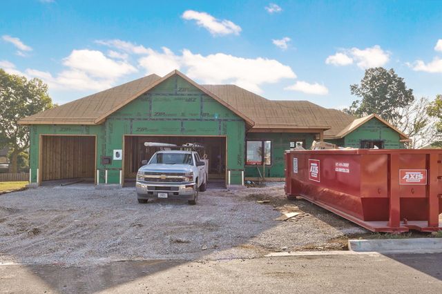 1337 N Dunmore Circle, Nixa, MO 65714