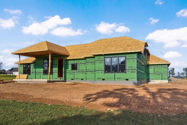 1337 N Dunmore Circle, Nixa, MO 65714