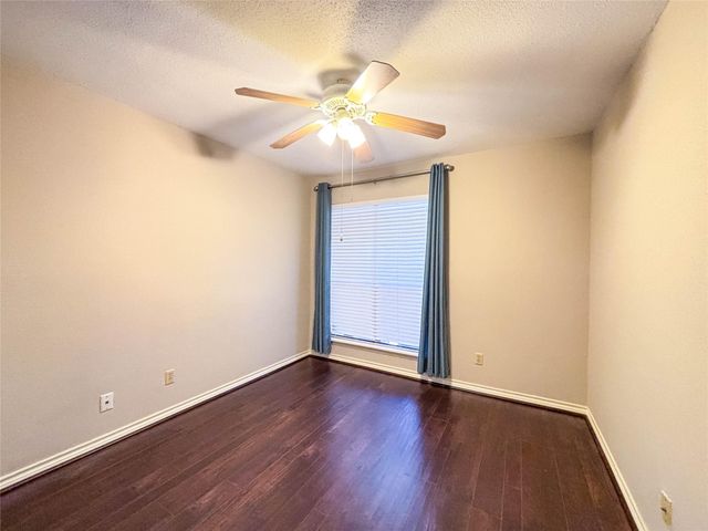 8020 Braesmain Drive 1604, Houston, TX 77025