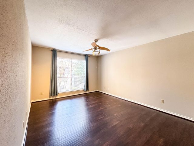 8020 Braesmain Drive 1604, Houston, TX 77025