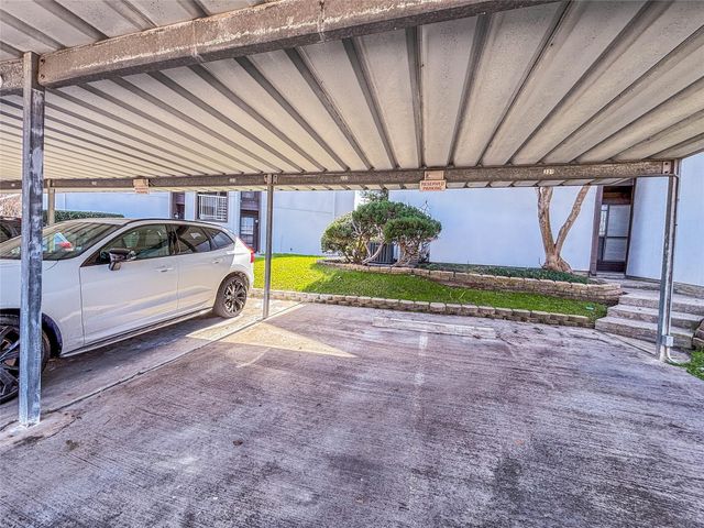 8020 Braesmain Drive 1604, Houston, TX 77025