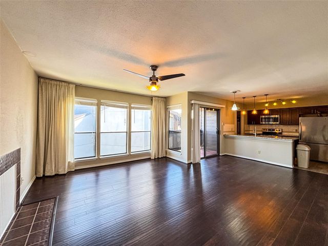 8020 Braesmain Drive 1604, Houston, TX 77025