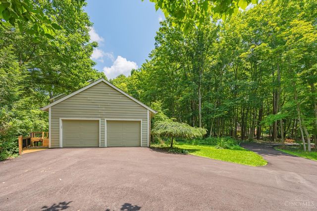 7 Laurelwood Drive, Miami Twp, OH 45150