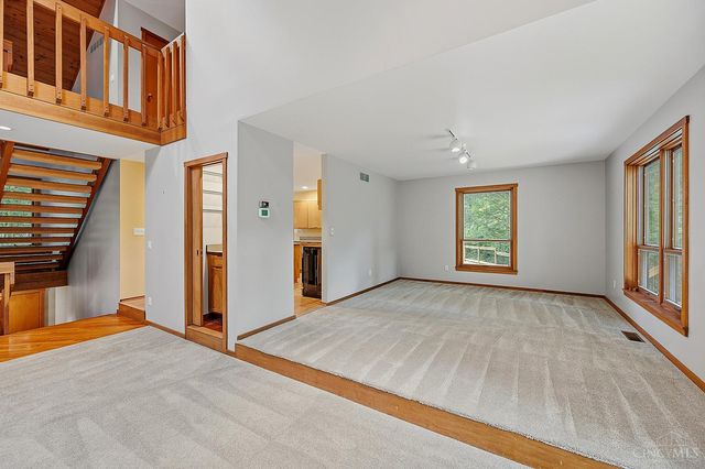 7 Laurelwood Drive, Miami Twp, OH 45150