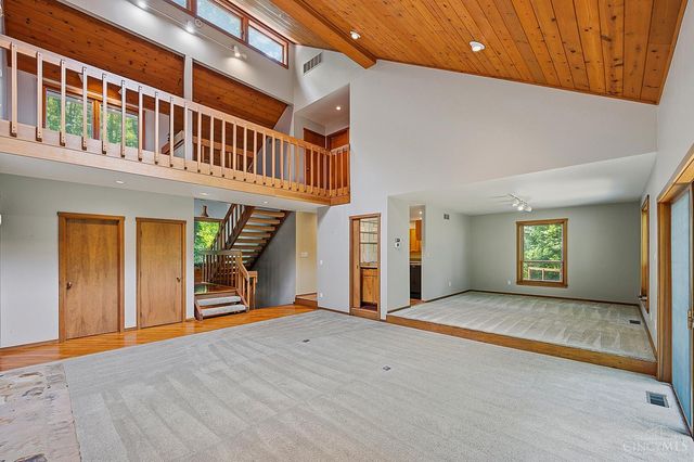 7 Laurelwood Drive, Miami Twp, OH 45150