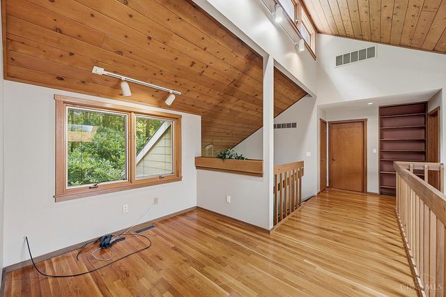 7 Laurelwood Drive, Miami Twp, OH 45150