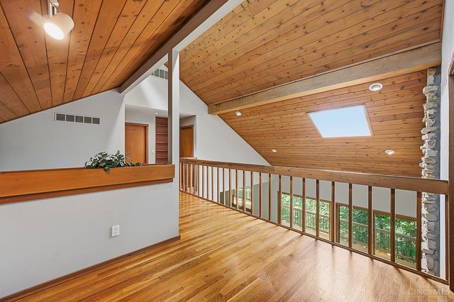 7 Laurelwood Drive, Miami Twp, OH 45150