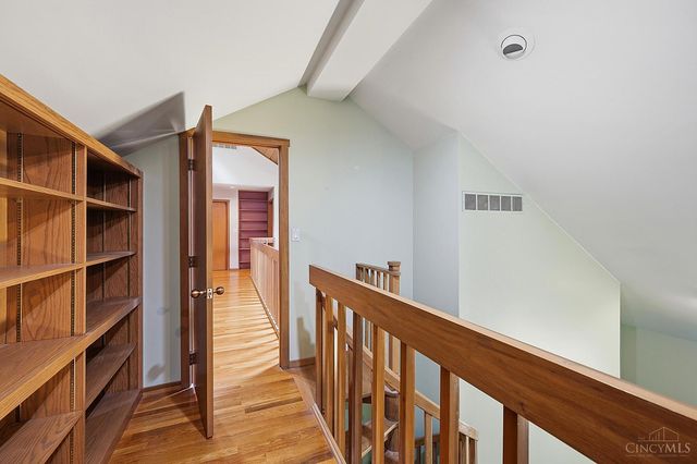 7 Laurelwood Drive, Miami Twp, OH 45150